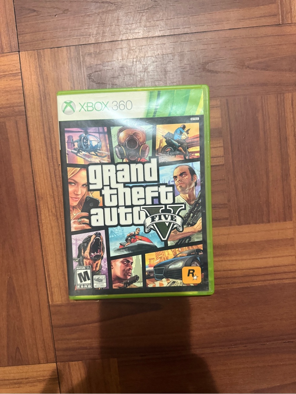 Grand Theft Auto V - Xbox 360 Green Case by Rockstar